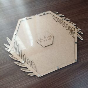 Alternative view of Guest Book with Hexagon Leaf